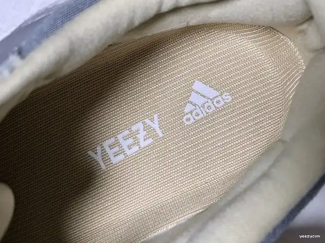 Boost v2 700 FV9922 Adidas 'Magnet' Yeezy 0525